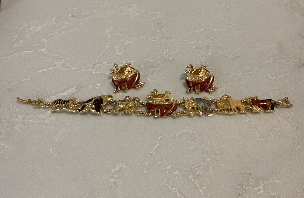 Vtg Noah Ark Animal Bracelet & Earrings Gold Tone And Enamel Gift Jewelry, 7”